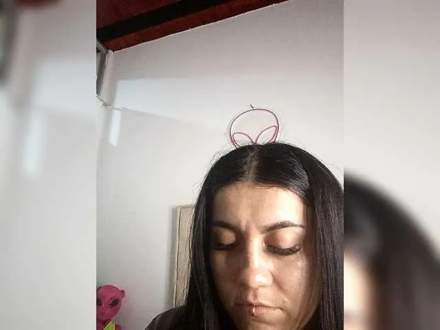 Live sex webcam photo for EliJass #291558941