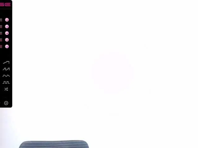 Live sex webcam photo for ElianaKin #272533234