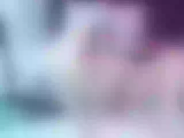 Live sex webcam photo for ElianaKin #273109215
