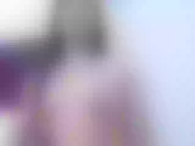 Live sex webcam photo for ElianaKin #273152724