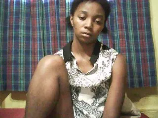 Live sex webcam photo for ElianeXhot #143184670