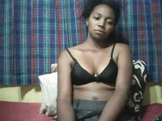 Live sex webcam photo for ElianeXhot #143250116