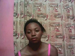 Live sex webcam photo for ElianeXhot #157570715