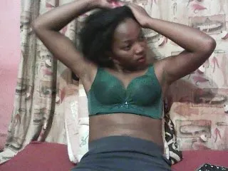 Live sex webcam photo for ElianeXhot #158201166