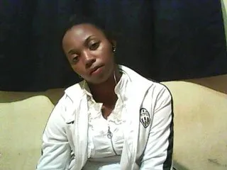 Live sex webcam photo for ElianeXhot #162910720
