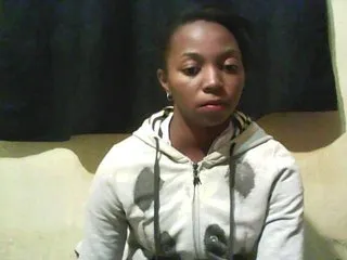 Live sex webcam photo for ElianeXhot #163065009