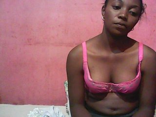 Live sex webcam photo for ElianeXhot #166590130