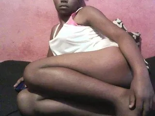 Live sex webcam photo for ElianeXhot #192260203