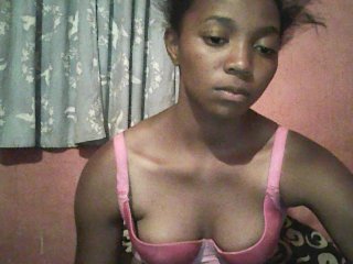 Live sex webcam photo for ElianeXhot #196429065