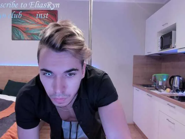 Live sex webcam photo for EliasRyn #276063644