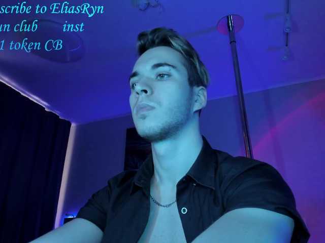 Live sex webcam photo for EliasRyn #276112873