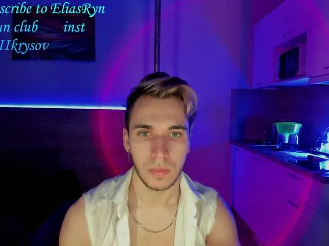 Live sex webcam photo for EliasRyn #276236597