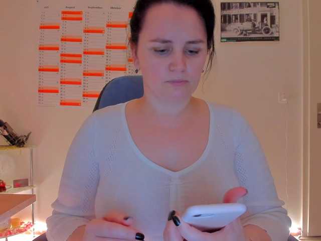 Live sex webcam photo for Elieen2 #292172824