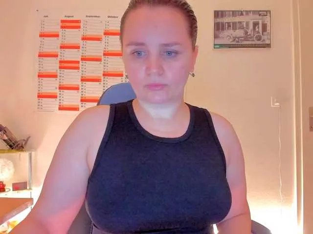 Live sex webcam photo for Elieen2 #292236538