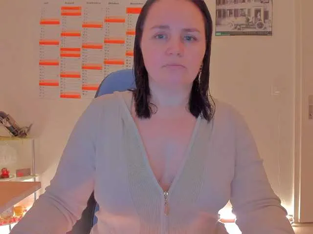 Live sex webcam photo for Elieen2 #292263070