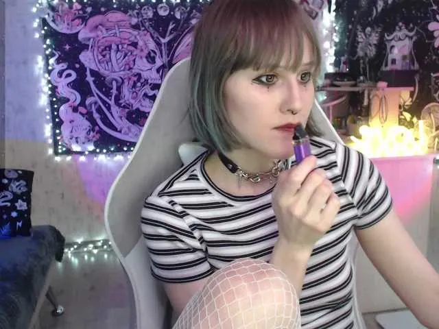 Live sex webcam photo for Elika-Kay #277754964