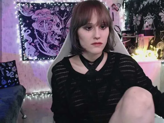 Live sex webcam photo for Elika-Kay #277898324