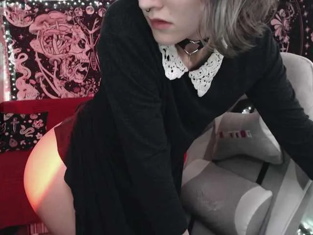 Live sex webcam photo for Elika-Kay #278046631
