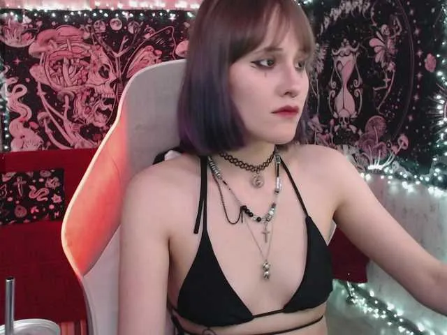 Live sex webcam photo for Elika-Kay #278059922
