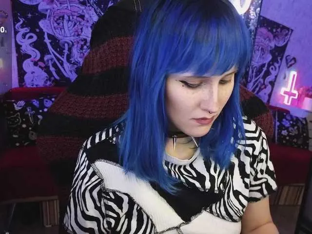 Live sex webcam photo for Elika-Kay #290470162