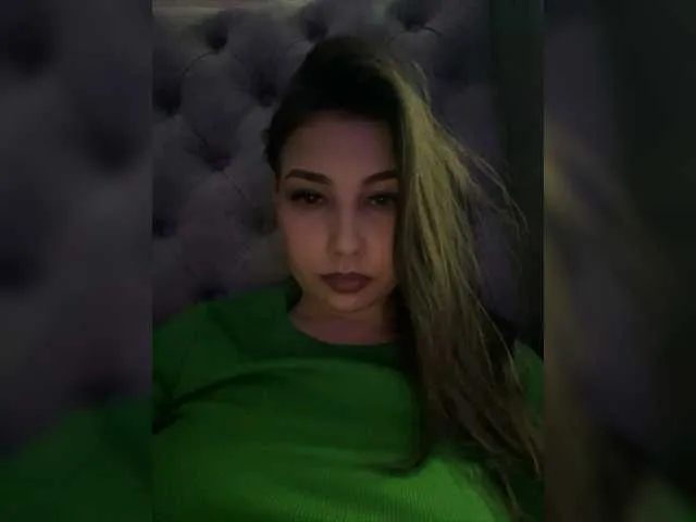 Live sex webcam photo for ElinaEbberline #277965325