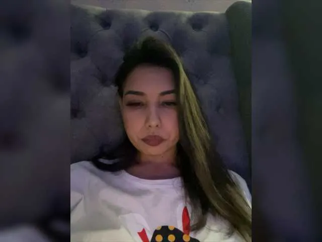 Live sex webcam photo for ElinaEbberline #278011559