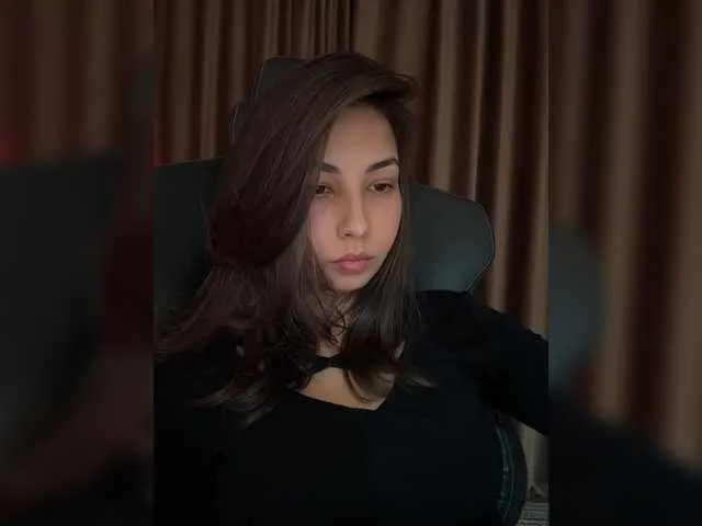 Live sex webcam photo for ElinaEbberline #292015500