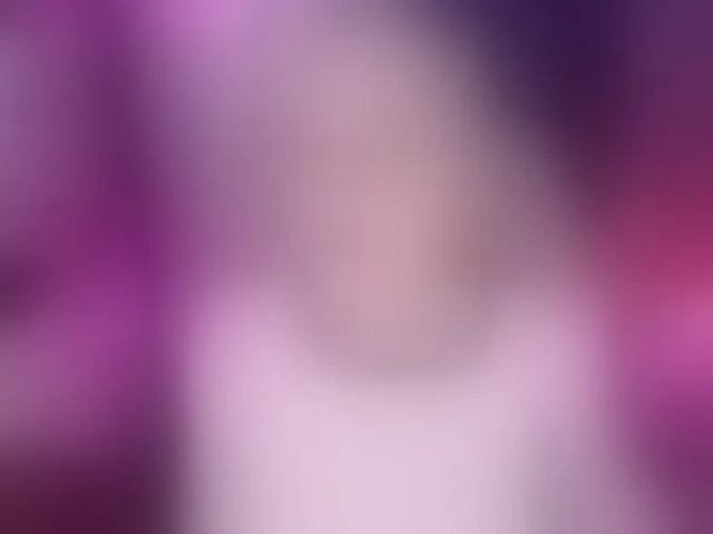 Live sex webcam photo for ElinaOcean #293291731