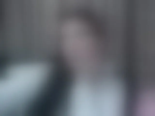 Live sex webcam photo for Elinor21 #292302547