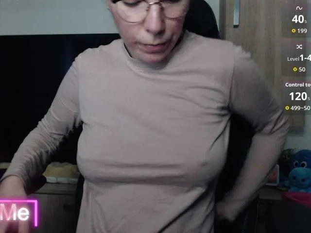 Live sex webcam photo for Elinor21 #293018154