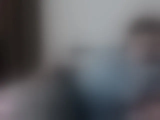 Live sex webcam photo for Elinor21 #293602079