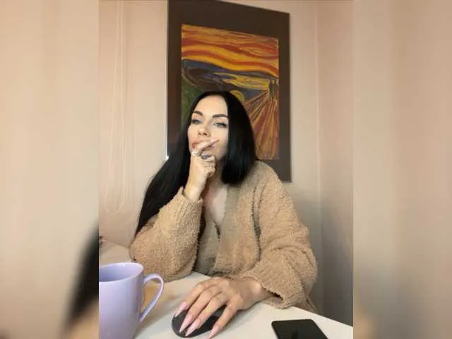 Live sex webcam photo for ElisCat #277409640
