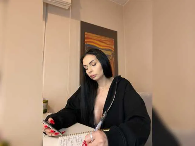 Live sex webcam photo for ElisCat #277431247