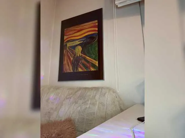 Live sex webcam photo for ElisCat #290275969