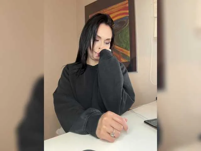 Live sex webcam photo for ElisCat #291453701