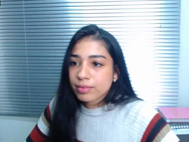 Live sex webcam photo for Elisa-Greco #271728075