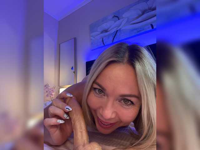 Live sex webcam photo for Elisa-bet #274369078