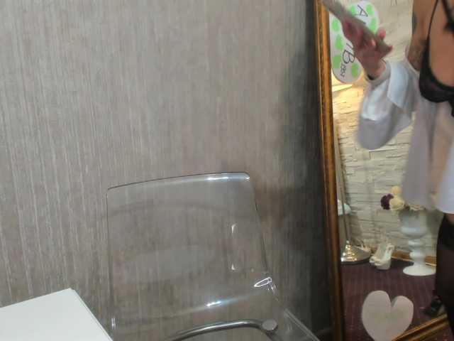 Live sex webcam photo for ElisaBaxter #288020202