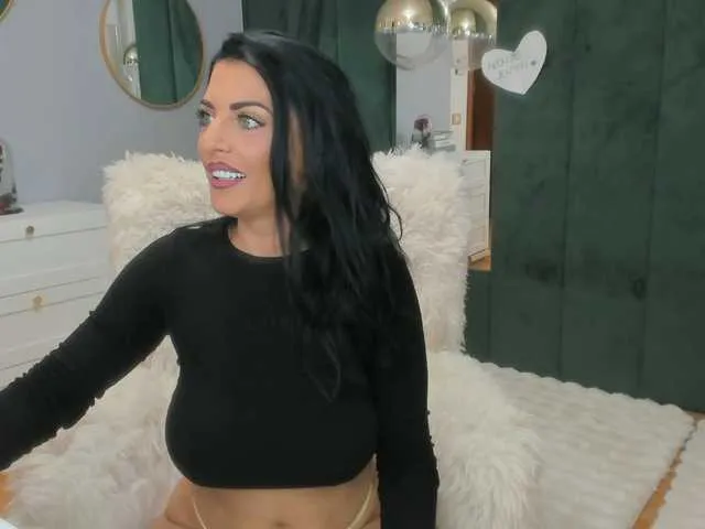 Live sex webcam photo for ElisaBaxter #292313004