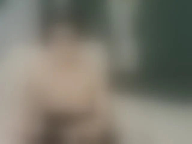 Live sex webcam photo for ElisaBaxter #292710424