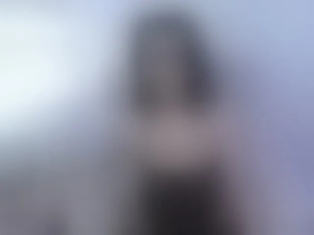 Live sex webcam photo for ElisaBaxter #293617213