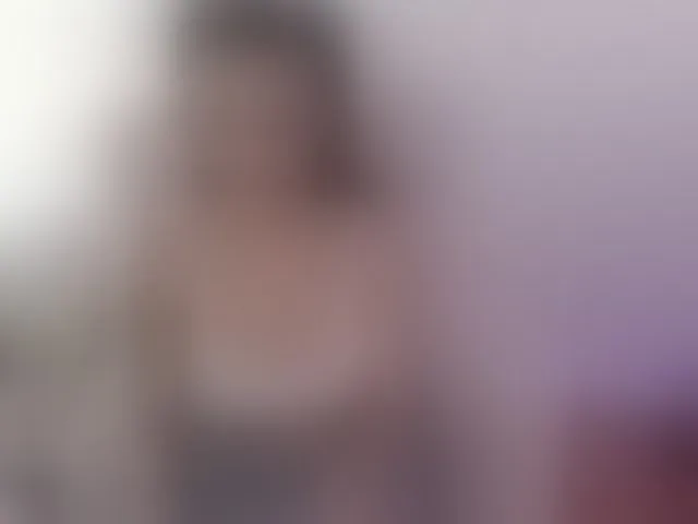 Live sex webcam photo for ElisaBaxter #293778135