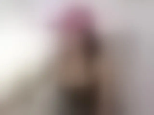 Live sex webcam photo for ElisaBaxter #294135250