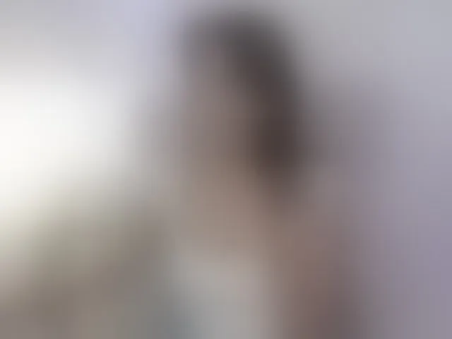 Live sex webcam photo for ElisaBaxter #294140635