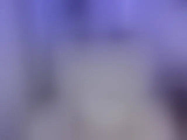 Live sex webcam photo for ElisaBaxter #294271725