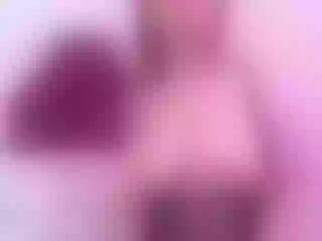 Live sex webcam photo for ElisabethHeaven #276496294