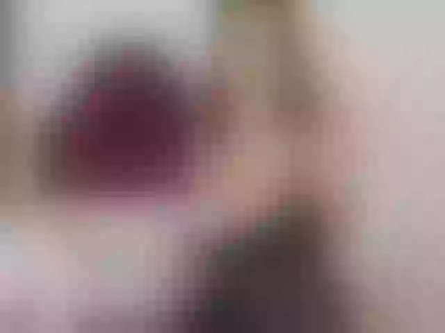 Live sex webcam photo for ElisabethHeaven #276591833