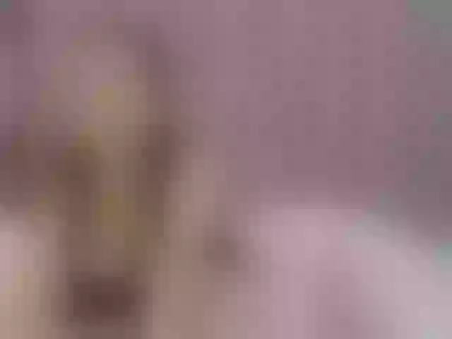 Live sex webcam photo for ElisabethHeaven #276839371