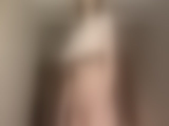 Live sex webcam photo for ElisabethReichling #294305612