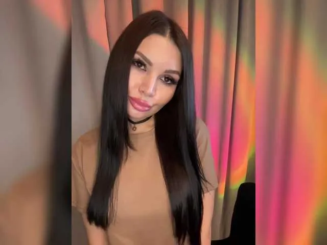 Live sex webcam photo for Elisandria #291362928